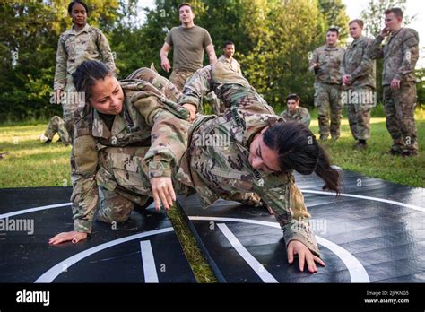 modern army combatives.